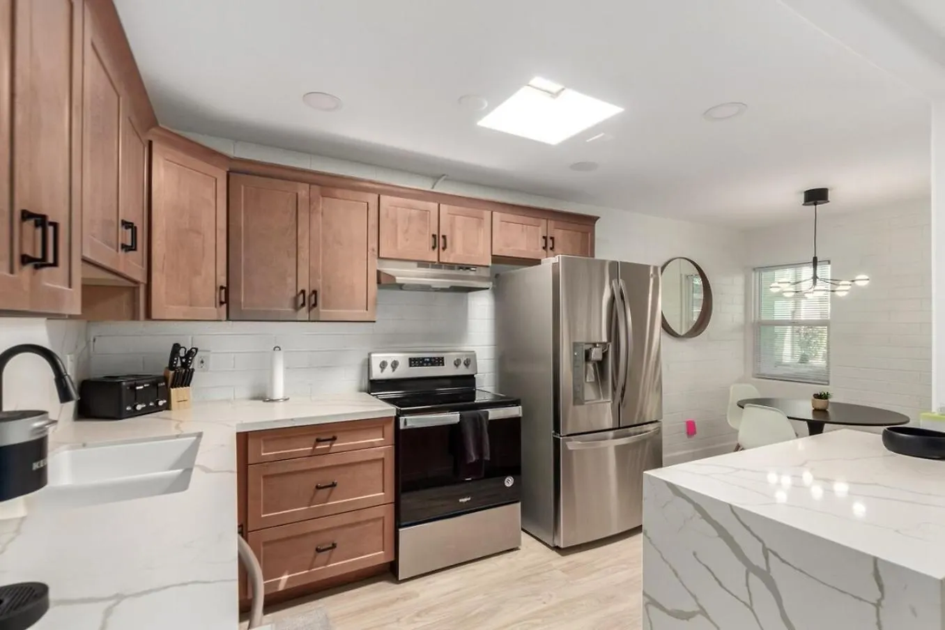 Modern-Industrial Old Town Condo Wpool, & Wd Scottsdale