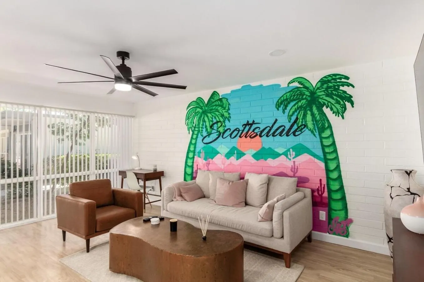 Nyaraló Modern-Industrial Old Town Condo Wpool, & Wd Scottsdale